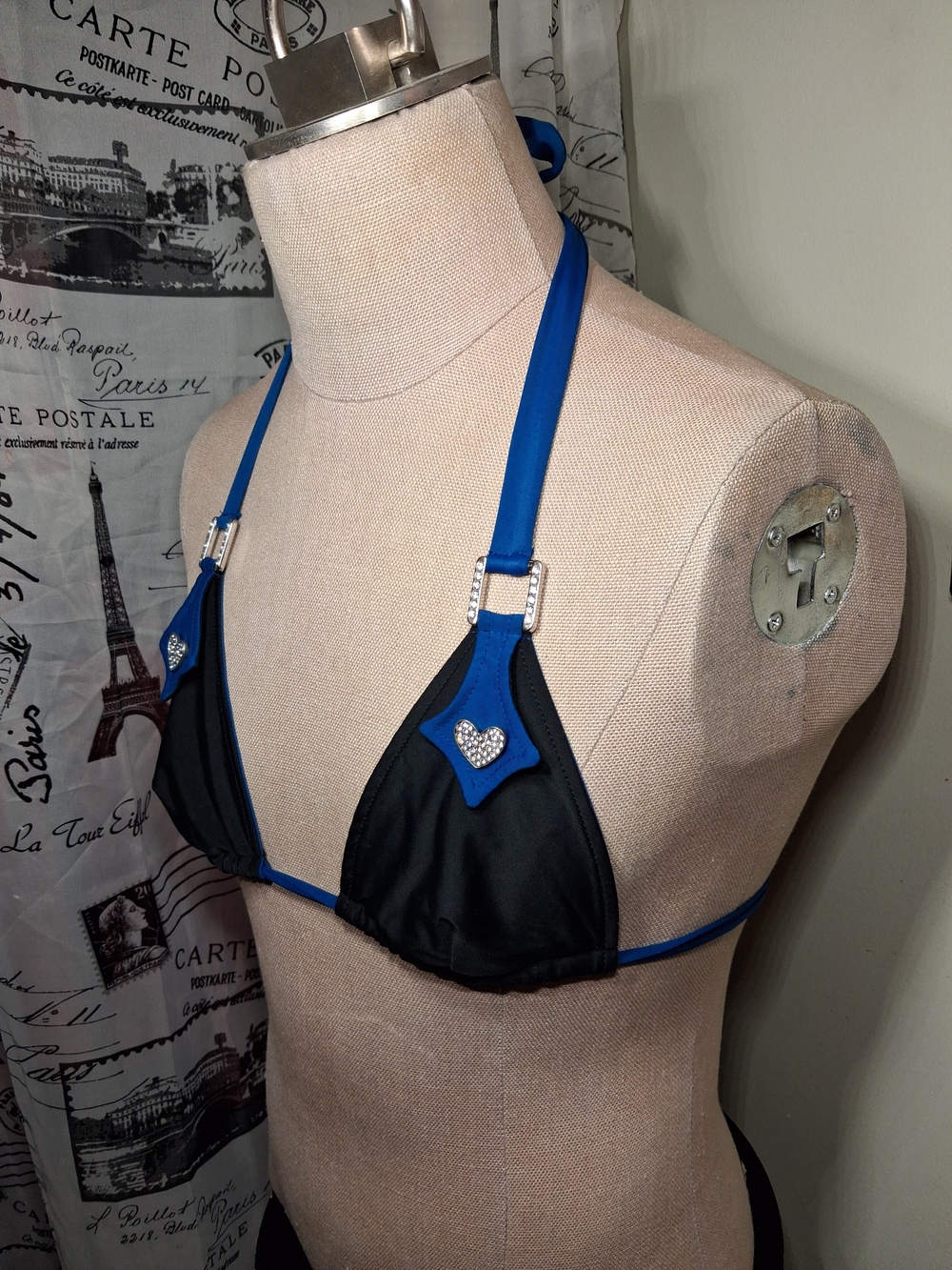 Rhinestone Heart Color-Block Triangle Top - Picture 2 of 5